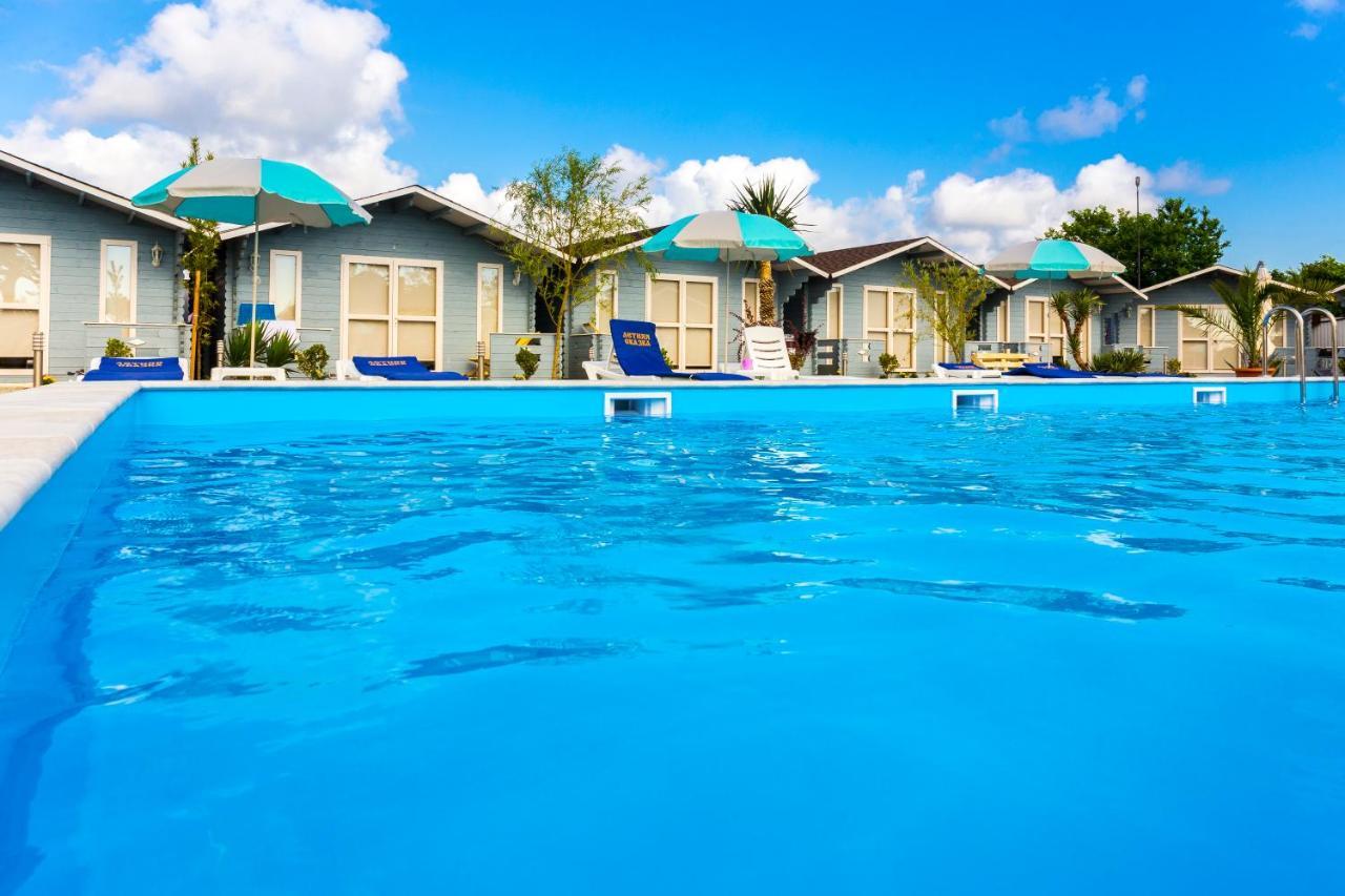 Letnjaya Skazka Hotel Alakhadzi Ngoại thất bức ảnh